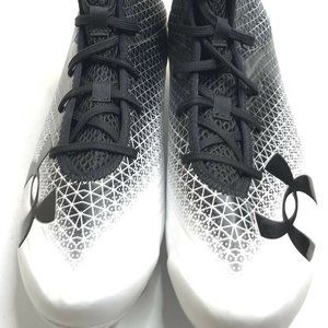 Under Armour Highlight Select Football D Cleat 13